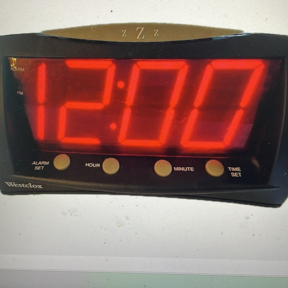 Westclox 66705 Standard black electric Alarm Clock